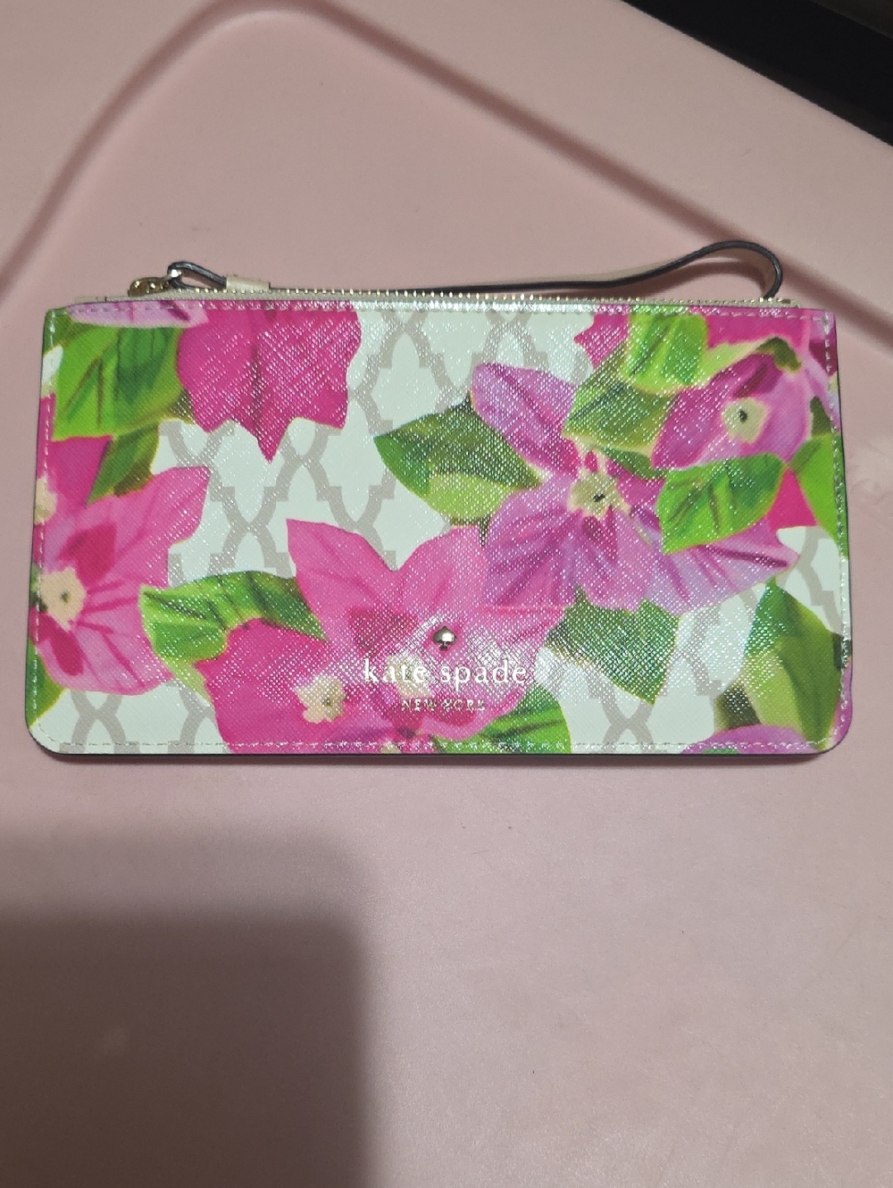 KATE SPADE NY BAYARD PL. STORYLINED WRISTLET